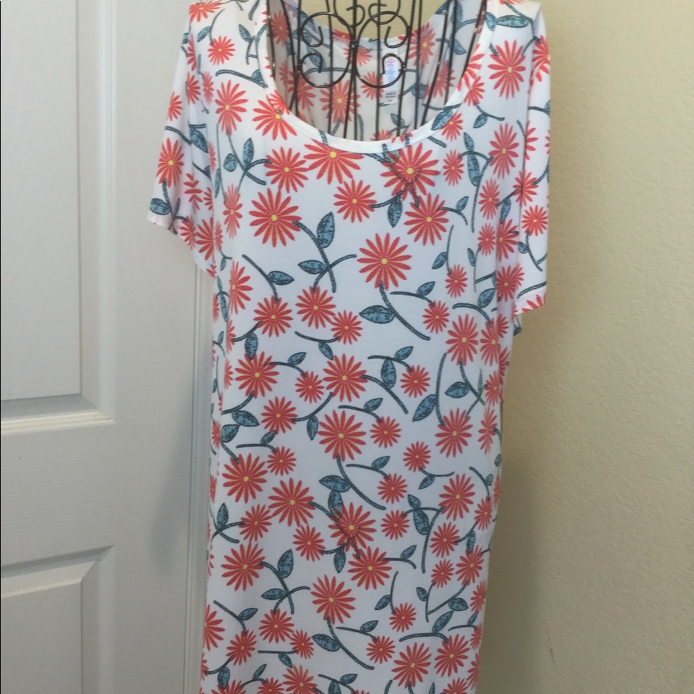 LuLaRoe Classic Tee